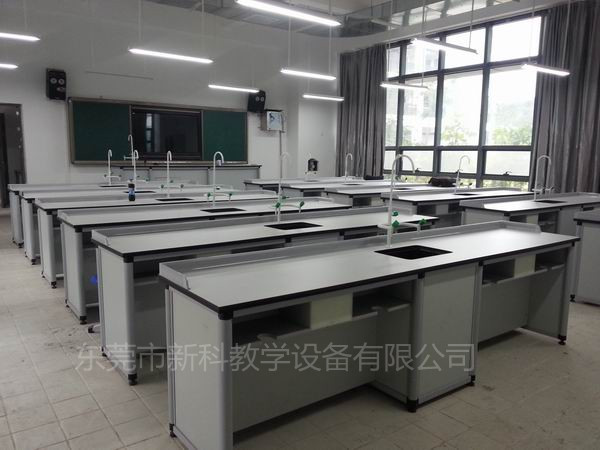 <a href='http://www.jim4jesus.com/chanpin/53-1.html' target='1' style='font-size:18px; font-weight:bold; color:#000000;'>科學實驗室</a>設備