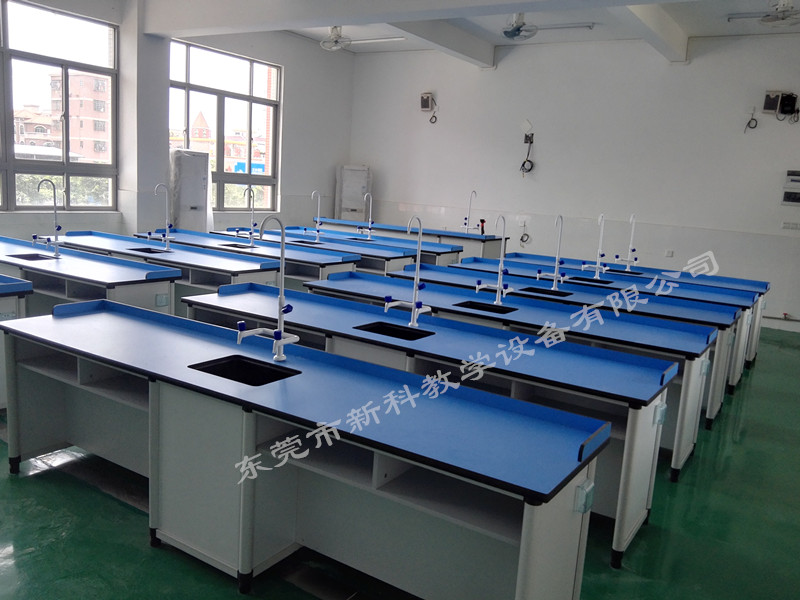 <a href='http://www.jim4jesus.com/chanpin/53-1.html' target='1' style='font-size:18px; font-weight:bold; color:#000000;'>科學(xué)實驗室</a>