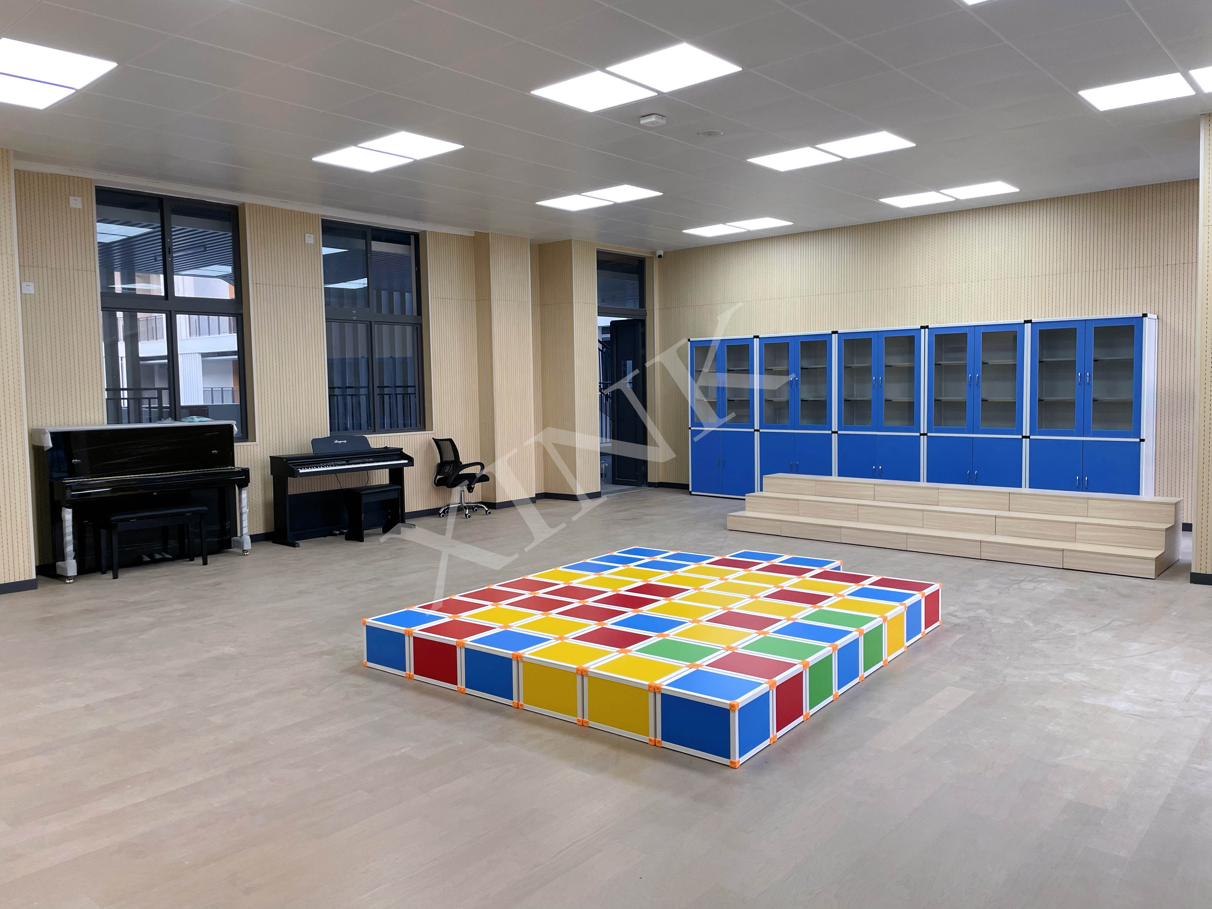 <a href='http://www.jim4jesus.com/chanpin/59-1.html' target='1' style='font-size:18px; font-weight:bold; color:#000000;'>舞蹈室</a>