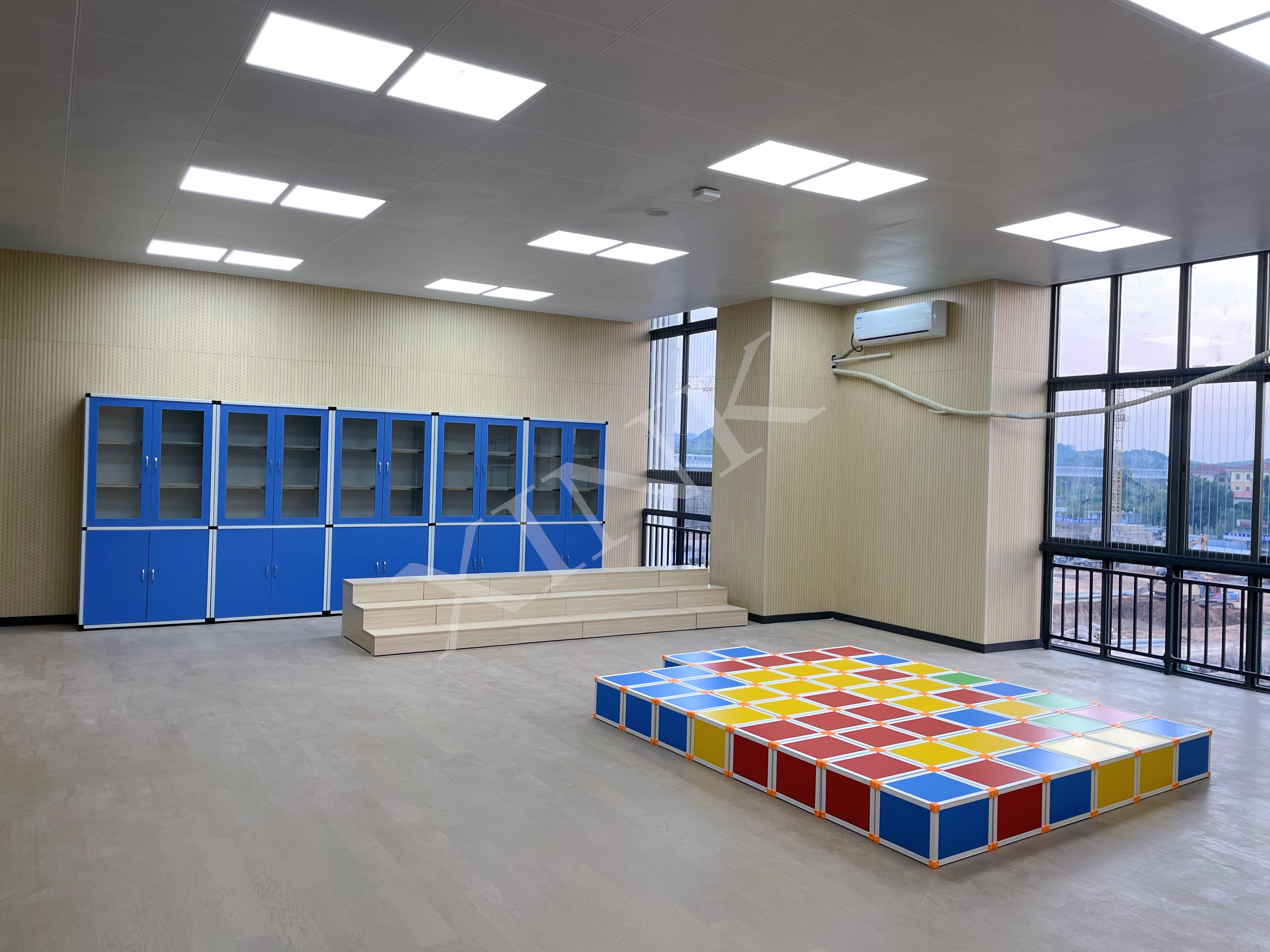 <a href='http://www.jim4jesus.com/chanpin/59-1.html' target='1' style='font-size:18px; font-weight:bold; color:#000000;'>舞蹈室</a>