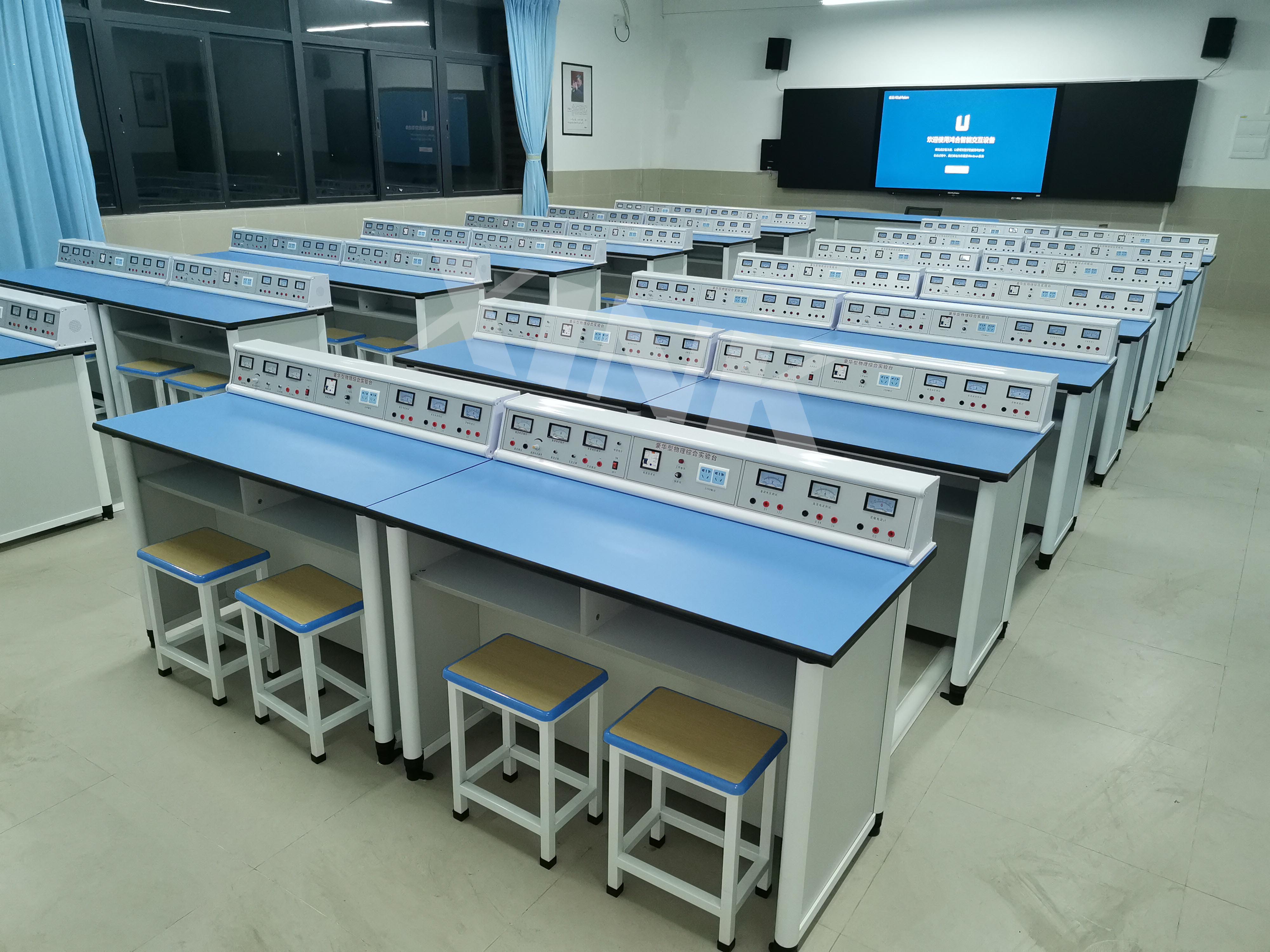 電學<a href='http://www.jim4jesus.com/' target='1' style='font-size:14px; font-weight:bold; color:#0080ff;'>物理實驗室</a>