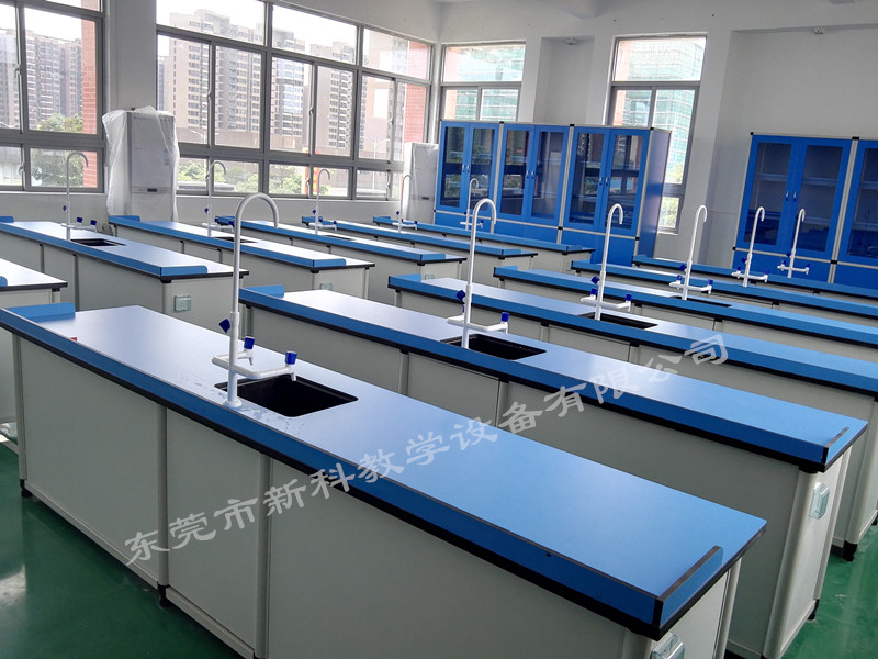 <a href='http://www.jim4jesus.com/chanpin/53-1.html' target='1' style='font-size:18px; font-weight:bold; color:#000000;'>科學(xué)實驗室</a>廠家