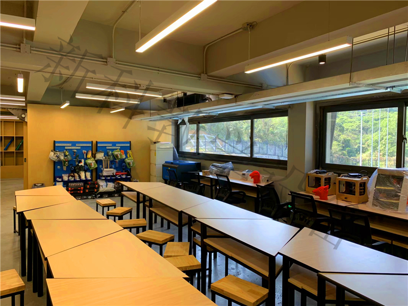 <a href='http://www.jim4jesus.com' target='1' style='font-size:14px; font-weight:bold; color:#0080ff;'>創客實驗室</a>